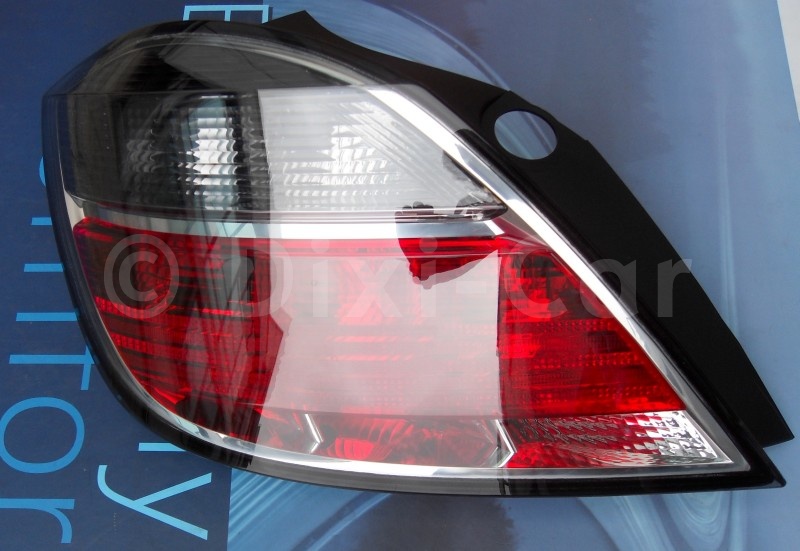 Lampa tylna lewa ASTRA H hatchback (5D) od 2007